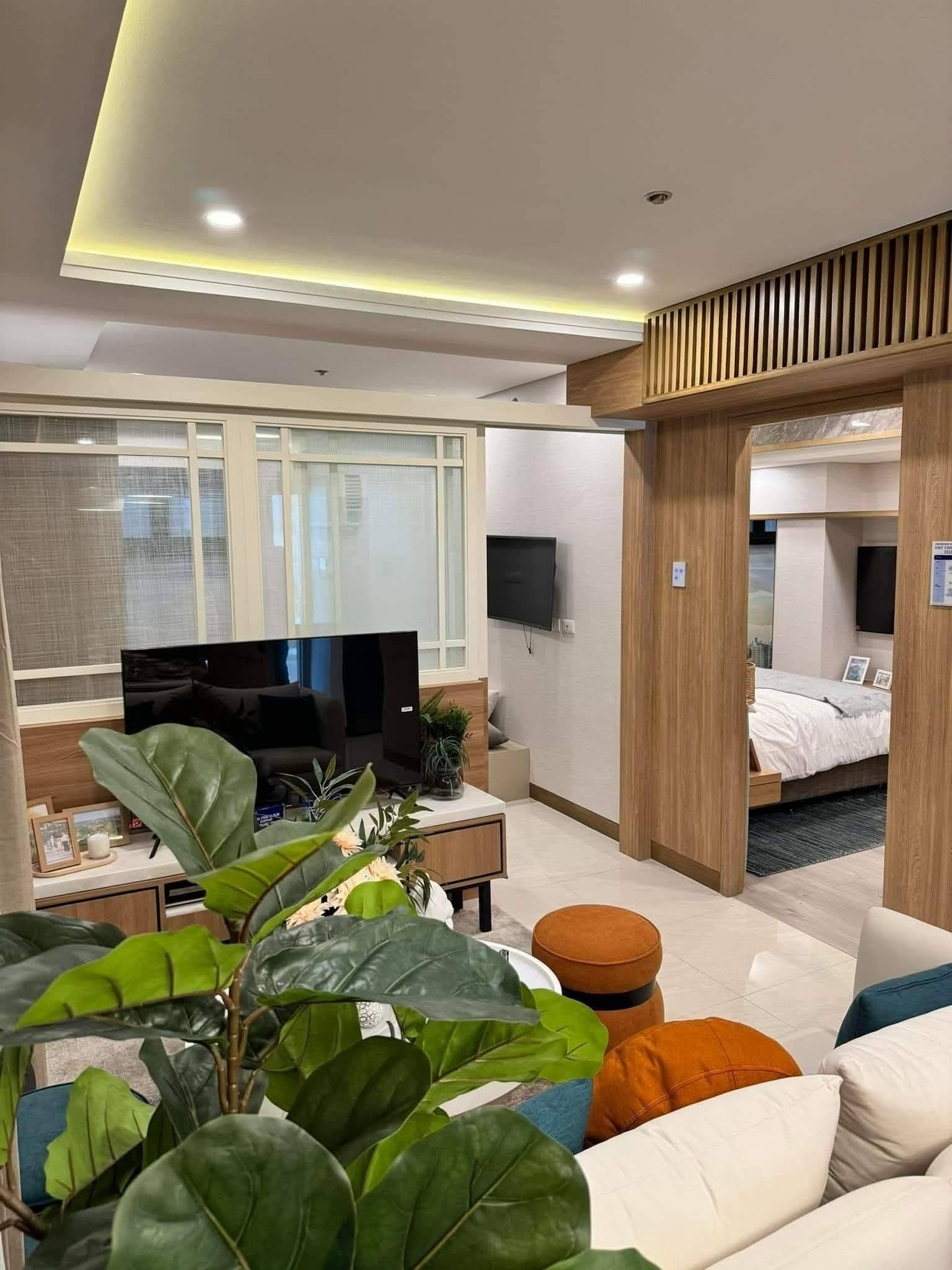 Stylish fully furnished 1‑BR condo with efficient layout