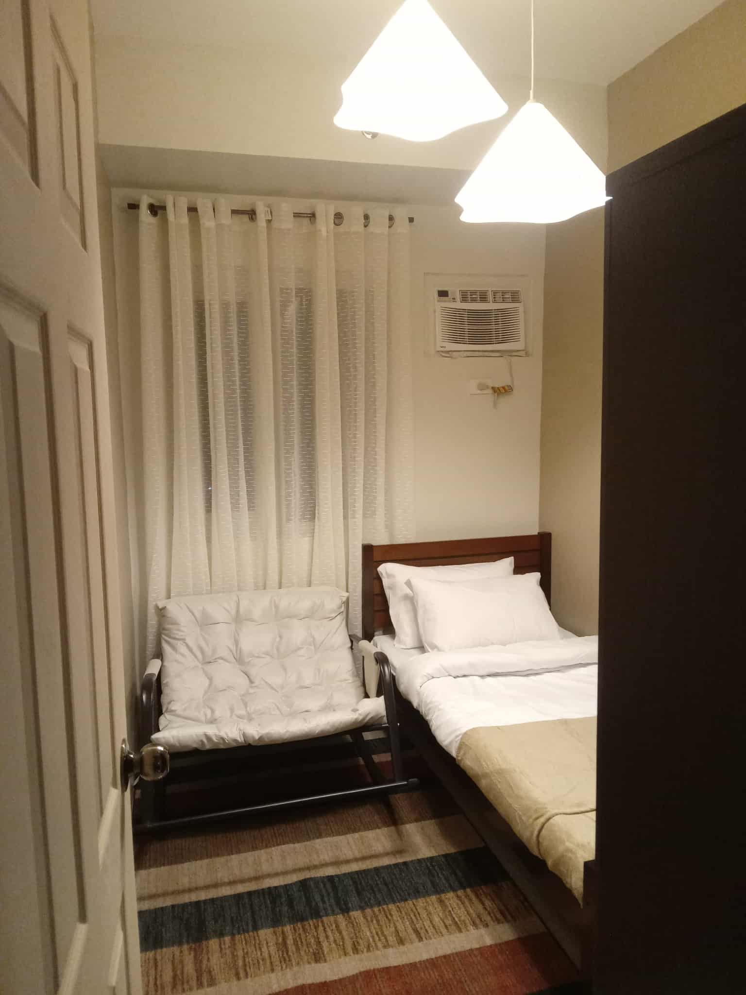 Cozy, fully furnished condo with study nook and TV area
