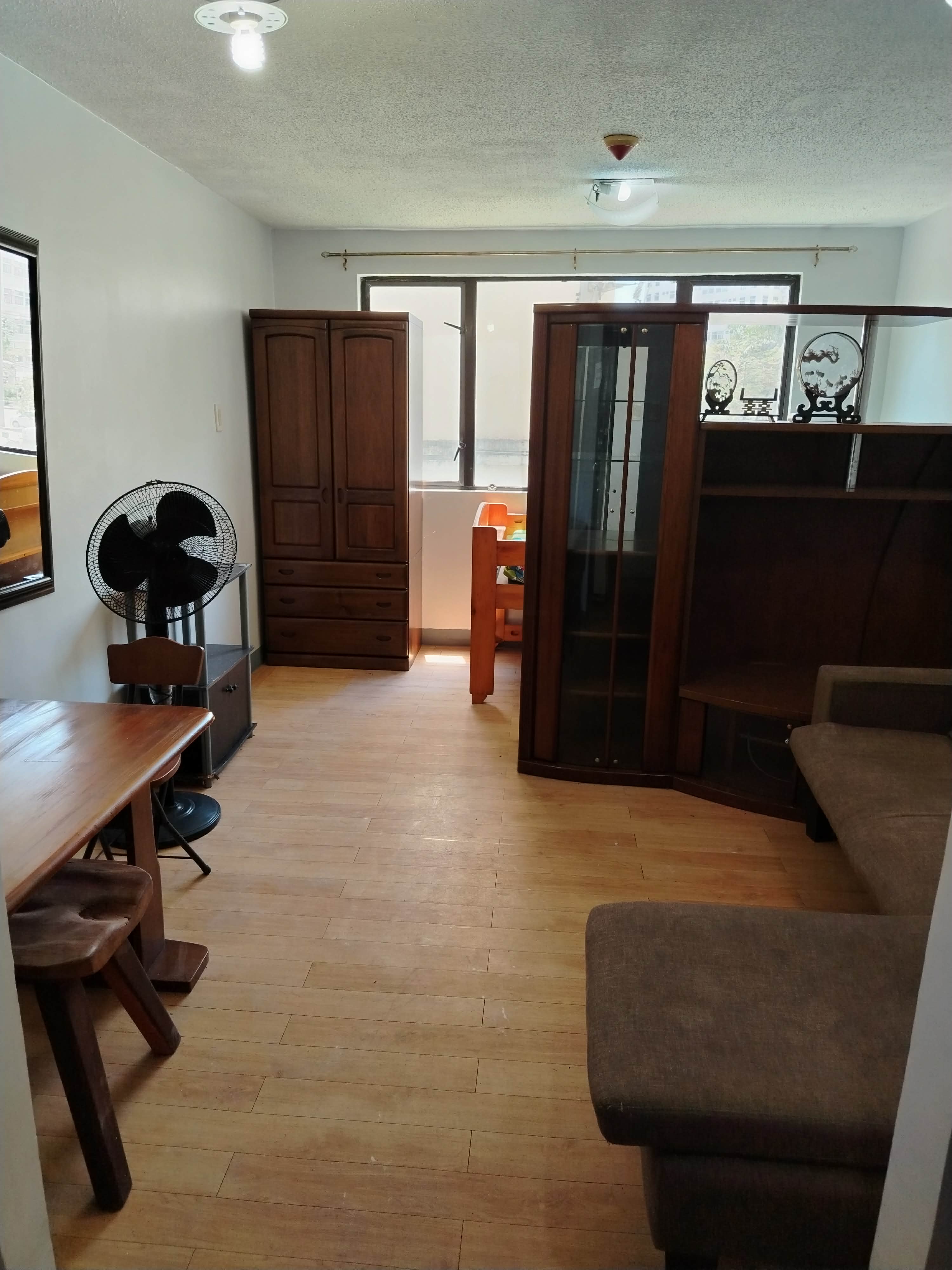 Cozy Minimalist Studio with Warm Wood Accents